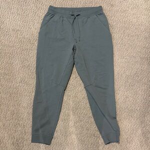 Lululemon Men's Green Joggers